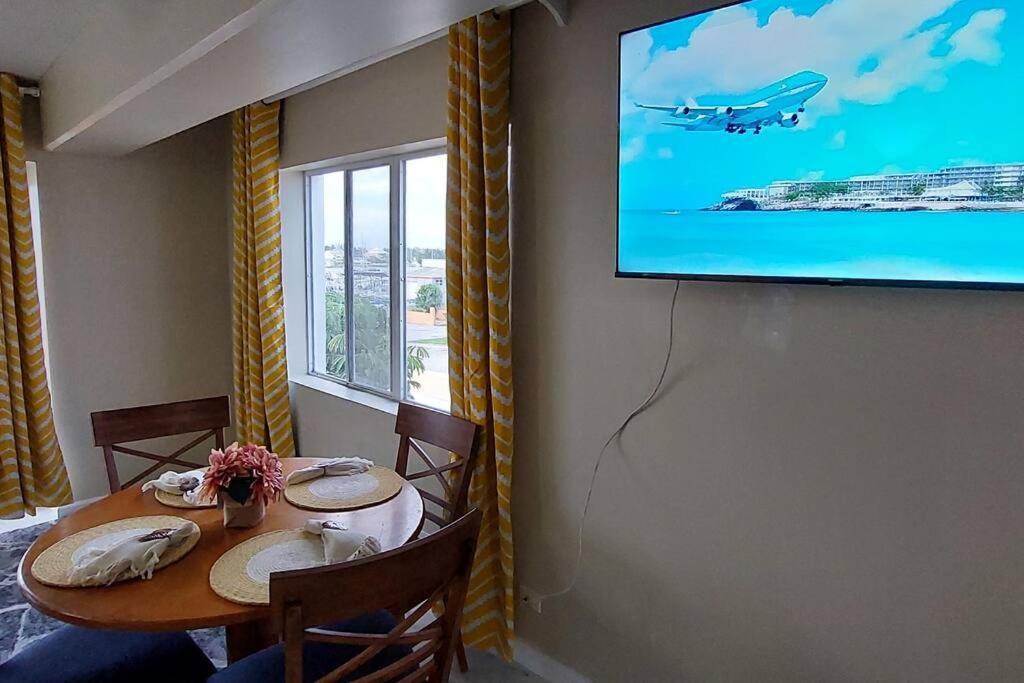 Nassau Harbour Cozy 2 Bedroom Condo 외부 사진